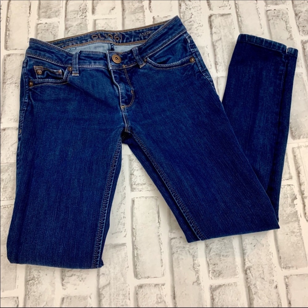 DL1961 Mid Rise Skinny Ankle 4 Way Stretch…